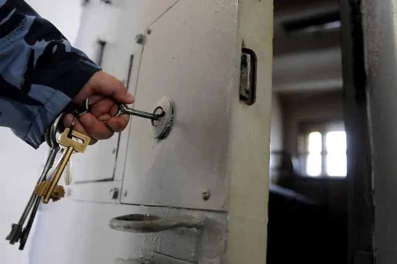 كوروناۆيرۋس: تۇرمەلەردەگى قارت ادامدار راقىمشىلىققا ءىلىندى