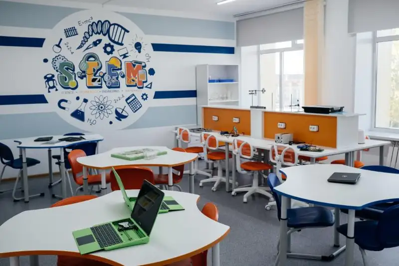 Оснащение 17 школ по проекту Фонда «Қазақстан халқына» начали с Акмолинской области