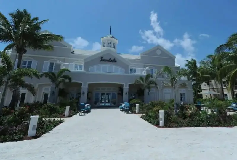 Три американских туриста погибли на курорте Багамских островов