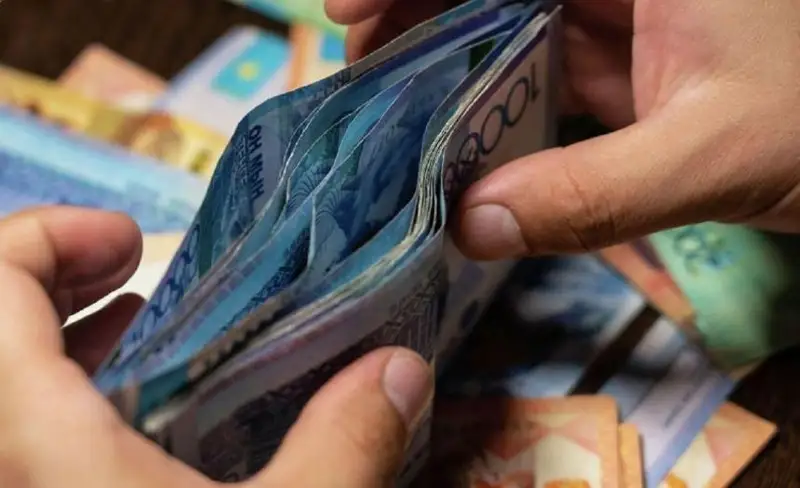 Социальную помощь получили чернобыльцы из Атырау