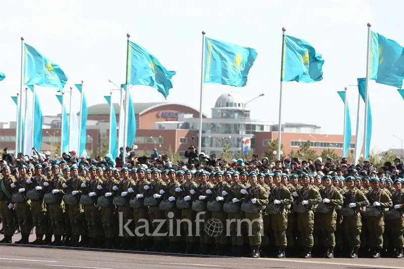 Ел тарихындағы ең ірі парадқа 5 мың әскери қызметші қатысты