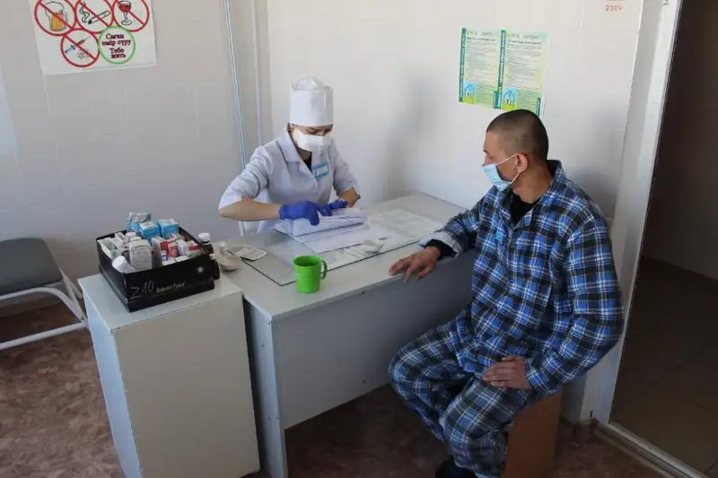 Медицинские части и больницы карагандинских колоний передали Минздраву