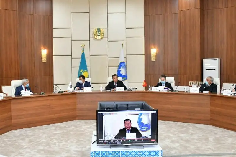 ماناس داستانى 60 جىلدان كەيىن قازاق وقىرماندارىنىڭ قولىنا قايتا جەتتى