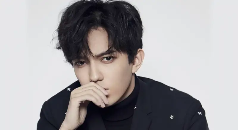 ديماش قۇدايبەرگەن ءوزىنىڭ بالالىق شاعى تۋرالى ايتىپ بەردى