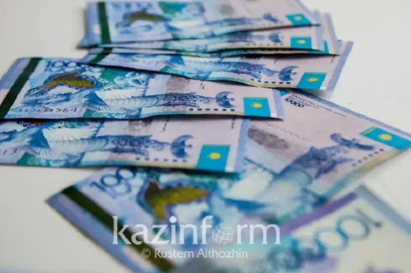 Миллиарды тенге задолжали жители Павлодарской области по налогам