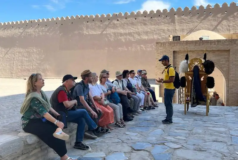 Узбекистан с 10 июня снимает все карантинные ограничения на границе