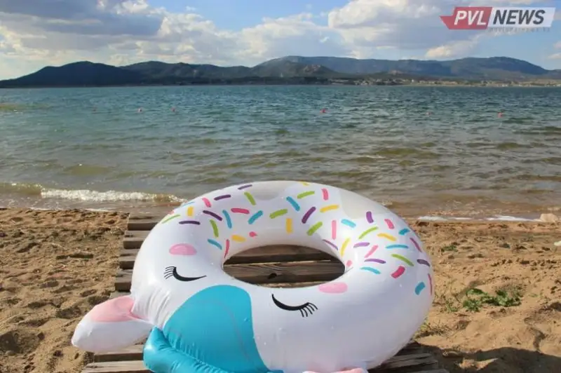 Мужчина спас троих тонущих детей в Павлодарской области