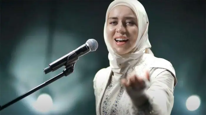 شەشەنستاننىڭ حالىق ءارتىسى قازاقشا ءان شىرقاپ، ەلدى ءتانتى ەتتى - ۆيدەو