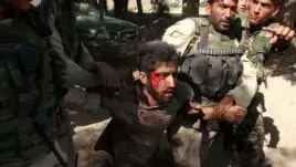 Ауғанстан қауіпсіздік күштерінің қолына түскен Талибан сарбазы деп сипатталған тұтқын. Нангархар, 19 маусым 2013 жыл