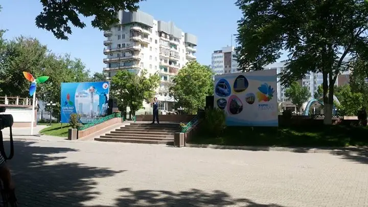 Шымкенттің театр әртістері ЭКСПО көрмесіне орай флеш-моб өткізді