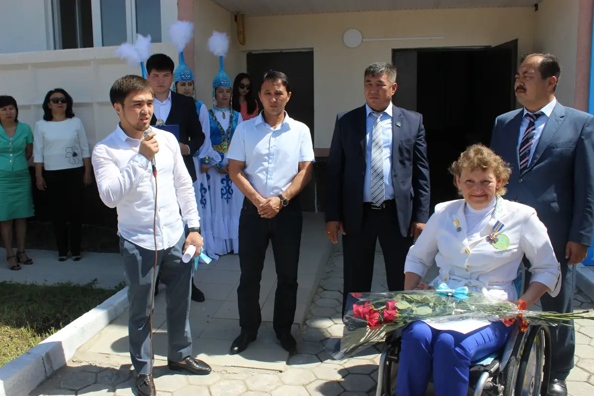 Елдос Сметов пен Зульфия Ғабидуллина пәтер кілтін алды