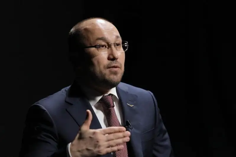 Dáýren Abaev: Kedeılik – úkim de, tańdaý da emes