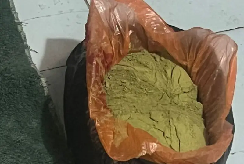Qostanaı oblysynyń turǵyny úıinde 4 kelige jýyq gashısh saqtaǵan