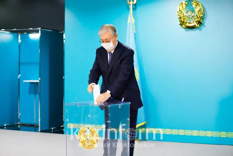 Касым-Жомарт Токаев проголосовал за кандидатов в депутаты Мажилиса от АНК
