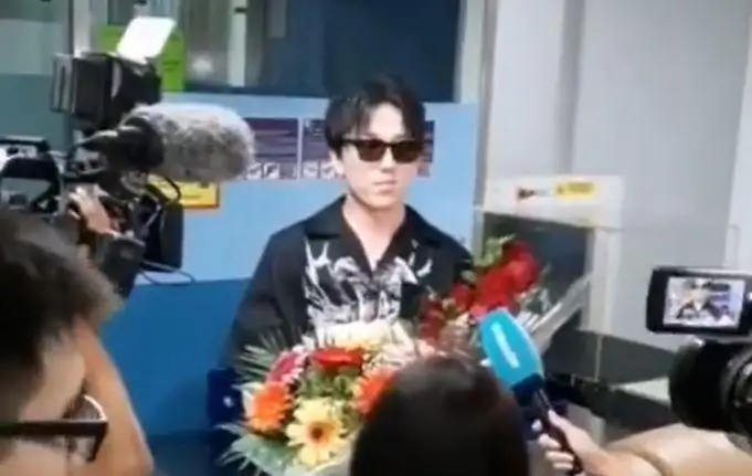 ديماش قۇدايبەرگەن اقتوبەدە ءوتىپ جاتقان «باقىتتى بالا» فەستيۆالىنە كەلدى - ۆيدەو