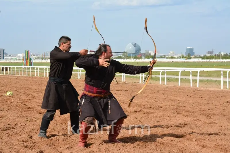 Мажарлар ЭКСПО-ға салт атпен келеді