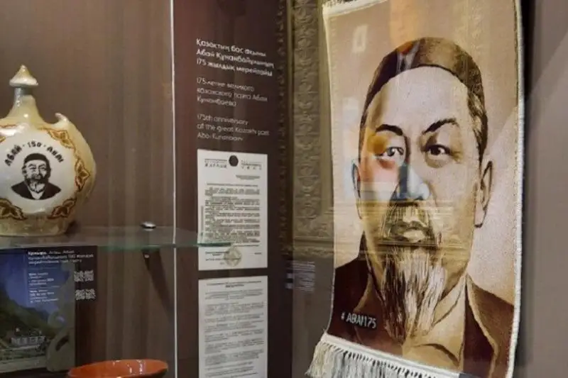 سەمەيدەگى اباي مۇراجايىندا يراننان جىبەرىلگەن 2 سىيلىق ساقتاۋلى - شەتەلدەگى قازاق ءتىلدى ب ا ق- قا شولۋ