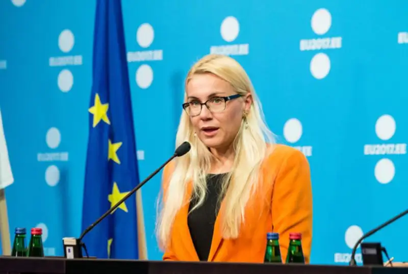 Платежи в рублях ведут к явному нарушению санкций – еврокомиссар Симсон