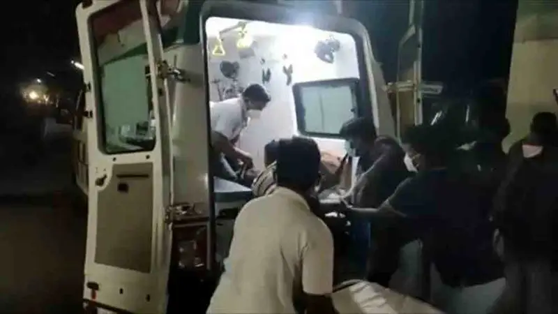 ناۋقاس سانى 800 ادامعا جەتتى: ءۇندىستاندا تاراعان اۋرۋدىڭ كورونۆيرۋسقا قاتىسى بار-جوعى ايتىلدى