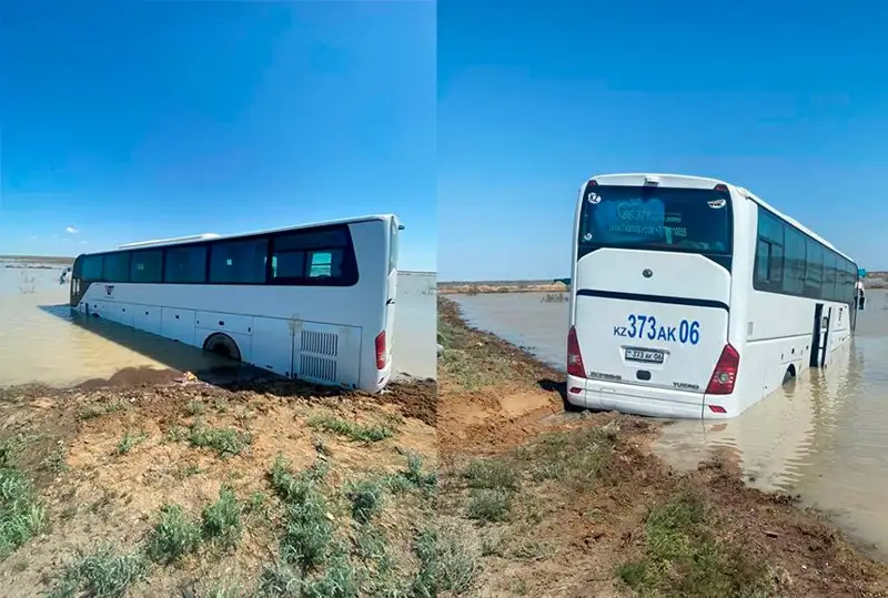 Атырау облысында жолаушылар автобусы суға түсіп кетті