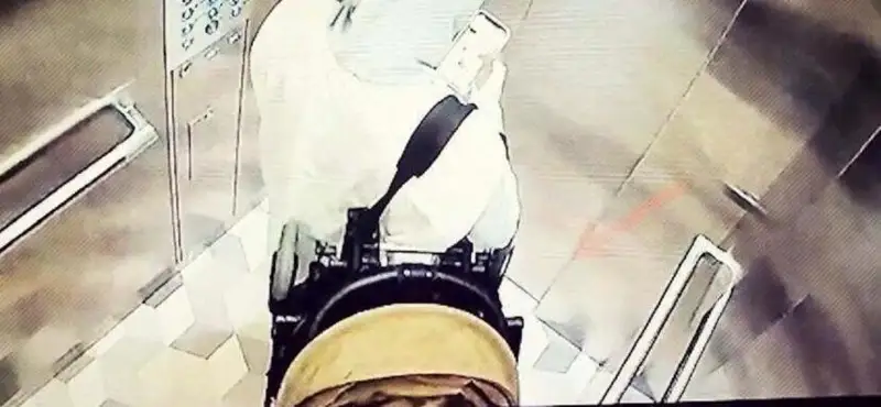 Женщина вместе с малолетней дочерью крала детские коляски в Алматы