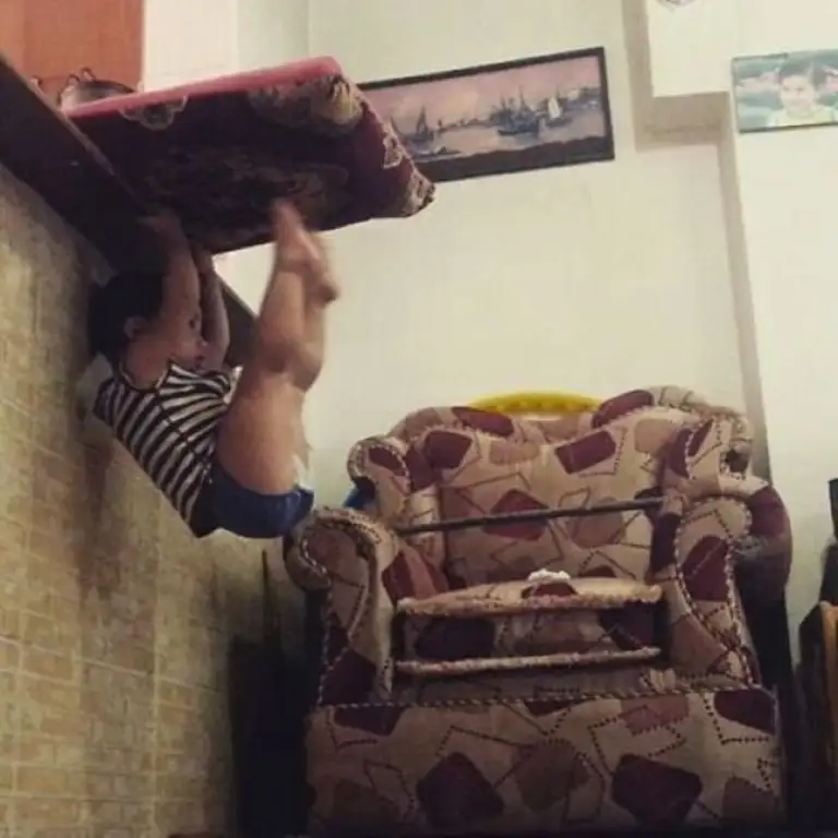 Арата Хоссейнидің