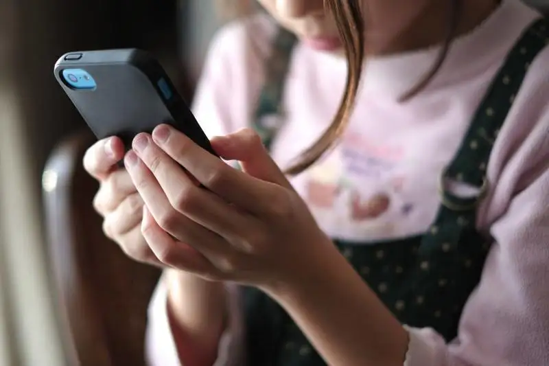 Как незаметно отучить детей от гаджетов - разговор с психологом