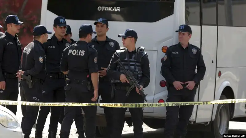 تۇركيادا بەلارۋس ديپلوماتىنا قاستاندىق جاسالدى