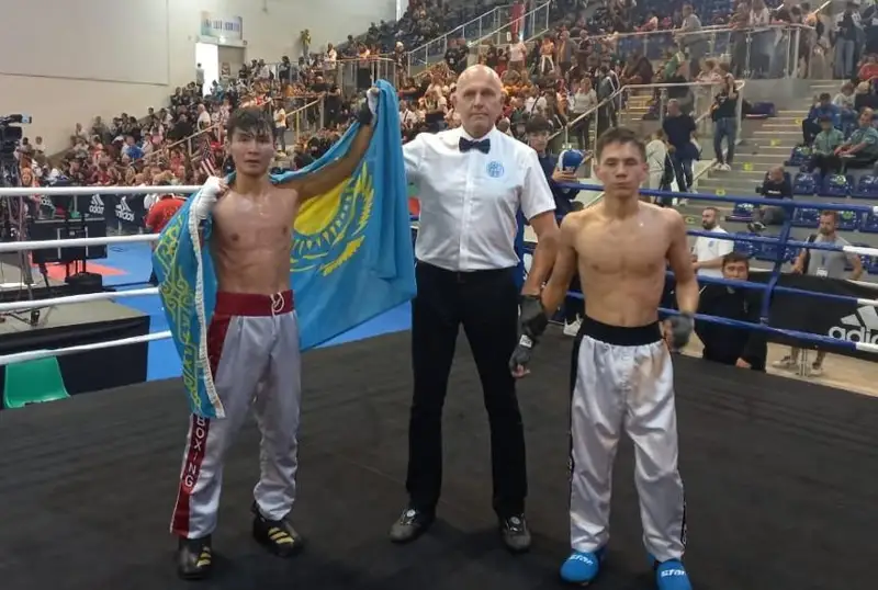 Байконурский спортсмен стал чемпионом мира по кикбоксингу среди юношей и молодежи