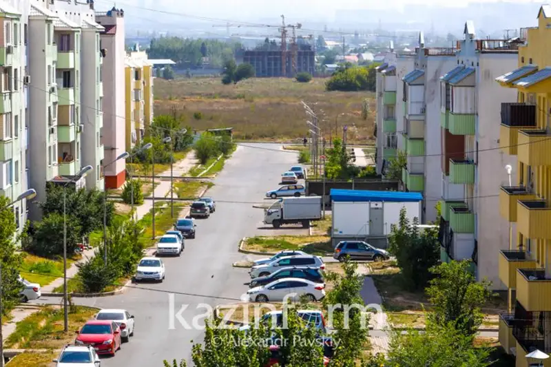 Almatynyń Alataý aýdanyndaǵy apatty úıler turǵyndardyń ótinishi boıynsha buzylady