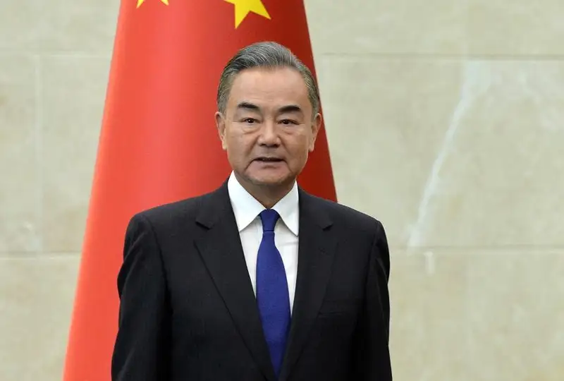 Глава МИД Китая посетит Казахстан