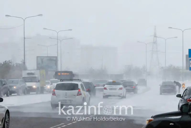 نۇر- سۇلتاندا اۋا رايىنىڭ قولايسىزدىعىنان وتكەن تۇندە جۇزگە تارتا جول- كولىك وقيعاسى تىركەلدى