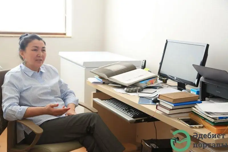 جازۋشى روزا مۇقانوۆانىڭ ءبىر كۇنى - فوتو