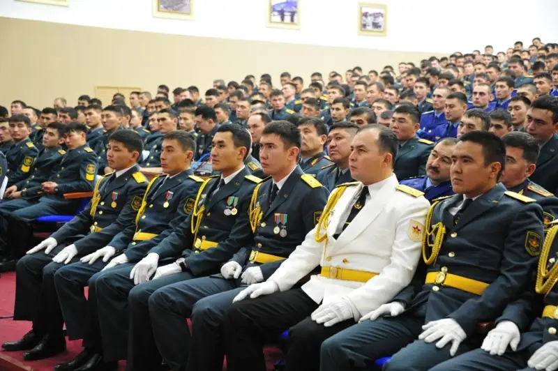 Қорғаныс министрі