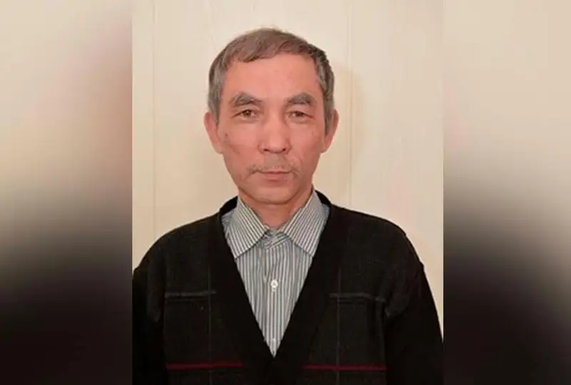 Qaǵaz basylymdardyń dáýiri ótip barady, zaman talabyna beıimdelý qajet - ardager jýrnalıst