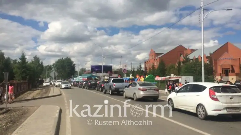 Бурабай орталығында туристер ұзын-сонар  кептелісте тұр