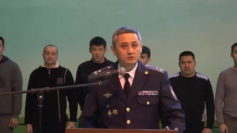 рукопашному 