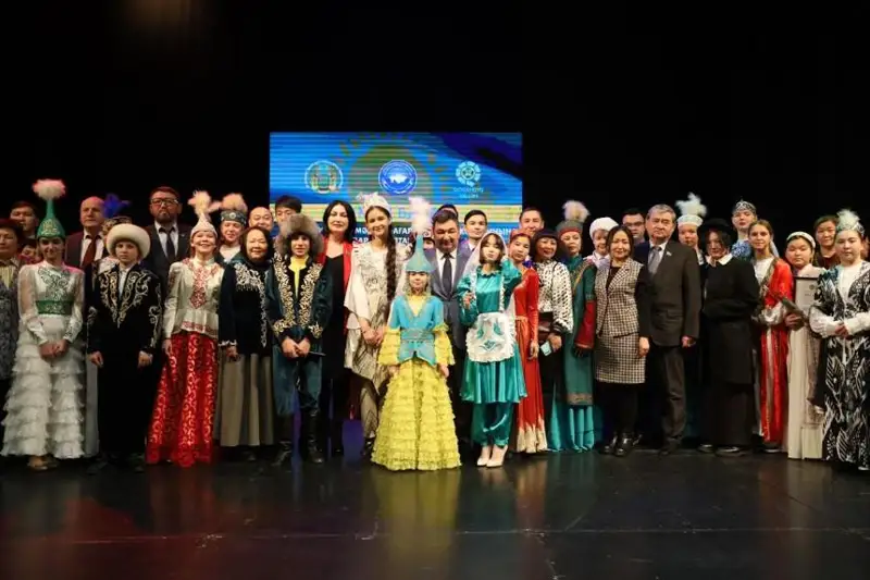Участников культурно-просветительского проекта «Мың бала» наградили в Астане