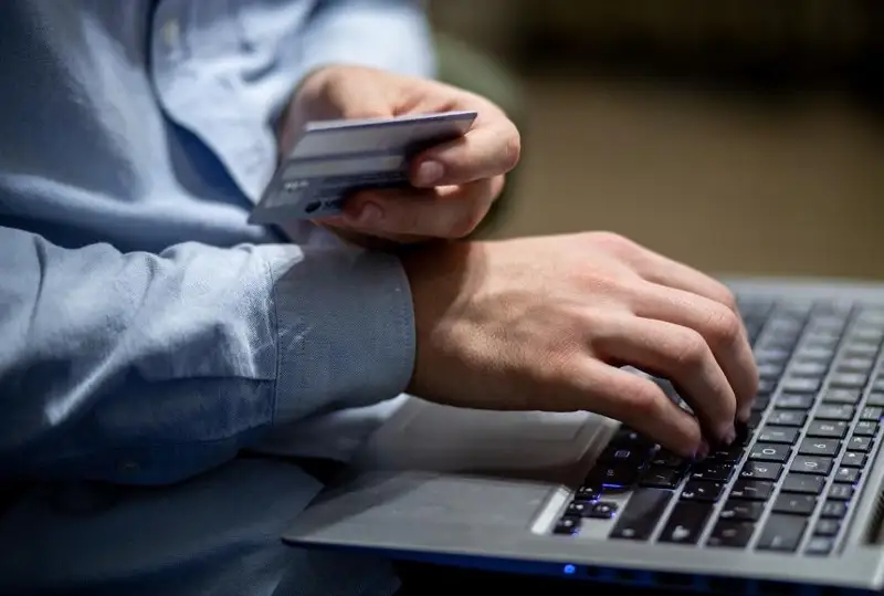 Группу киберпреступников задержали полицейские Шымкента