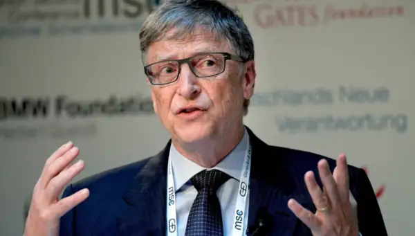 بيلل گەيتس قالىپتى ومىرگە ورالۋدىڭ جالعىز جولىن اتادى