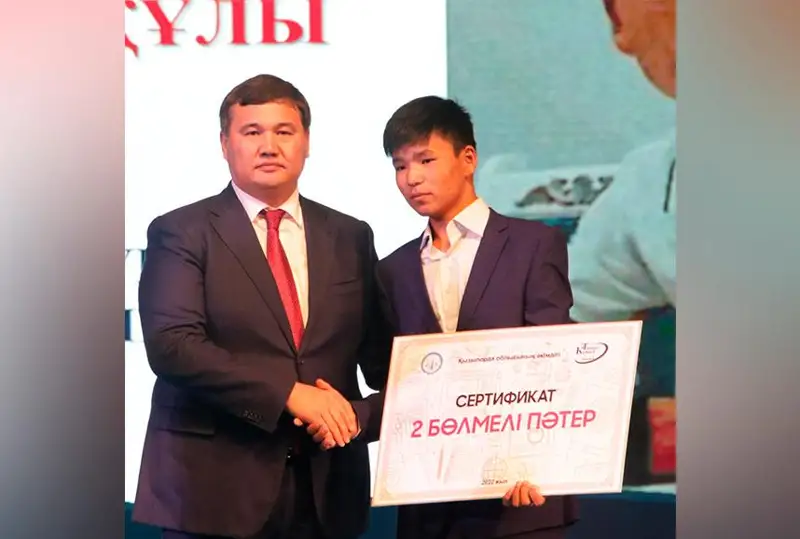 Nurlybek Nálibaev 2 jasar sábıdi qutqarǵan Arman Amanjolovqa páter kiltin tabystady