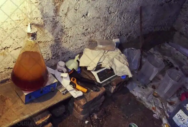 Мефедрон изготавливала семейная пара в пригороде Алматы