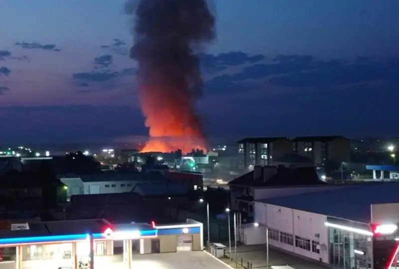 Мусорный полигон горит в пригороде Уральска