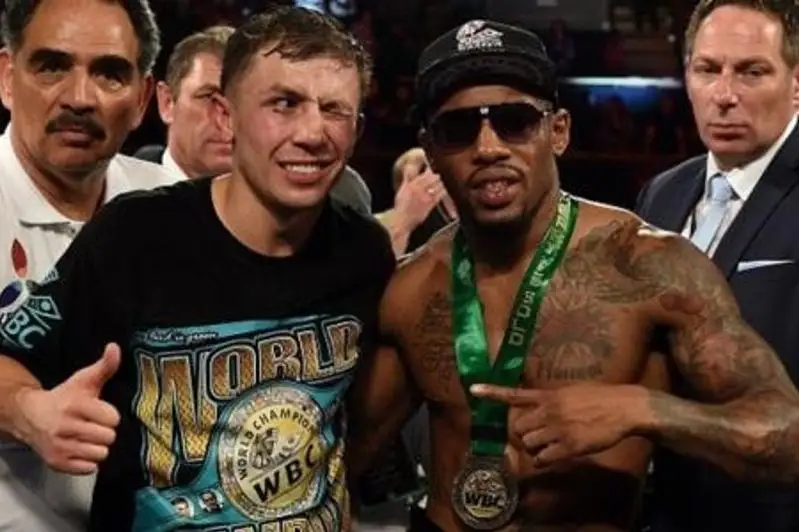 فلويد مەيۆەزەرگە گەننادي گولوۆكينمەن جەكپە- جەك وتكىزۋدى ۇسىندى