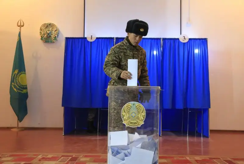 Военнослужащие РгК «Юг» активно участвуют в выборах Президента страны