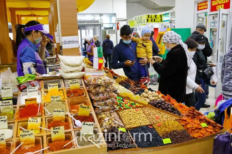 Memleket basshysy Aqtaýda kommýnaldy jáne kóterme bazarlar salýdy tapsyrdy