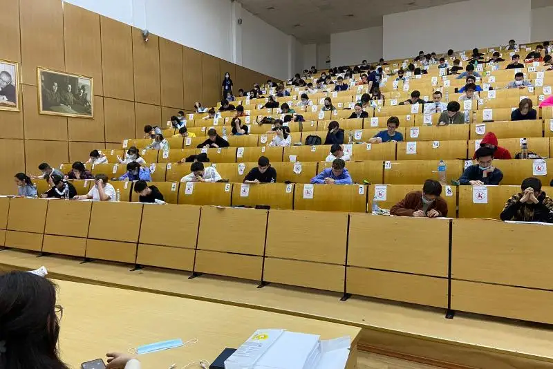 46 казахстанских школьников победили на международной математической олимпиаде