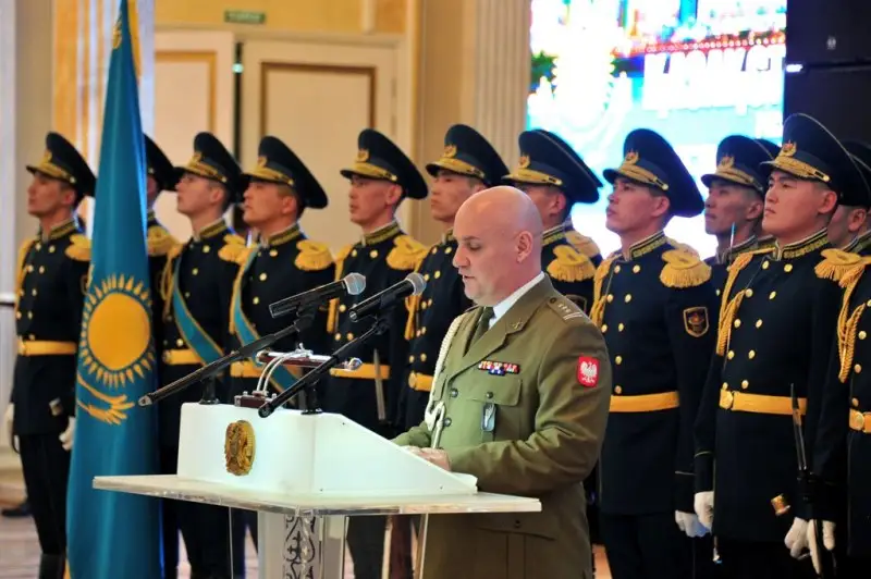 Қорғаныс министрі