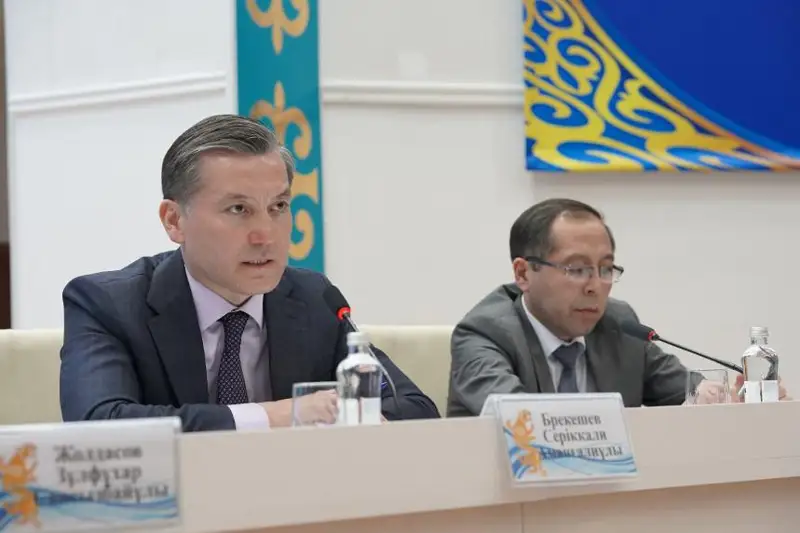 Nura sý qubyry 2025 jylǵa deıin kezeń-kezeńmen qaıta jańǵyrtylady