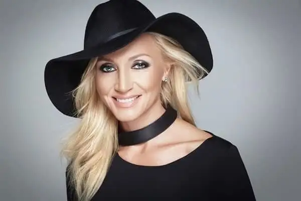 Димаш Астанада өтетін концертіне қатысатын әлемдік жұлдыздарды таныстырды